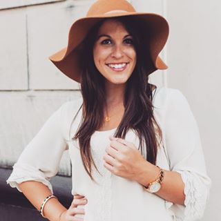  The first post of the New Year is up on Southern Flair today! I'm talking what's new for my blog in 2016 including a bi-weekly local edition for those of you who live in Louisiana (or any of you who just love Louisiana )! Read more and sign up #ontheblog {direct link in bio} 