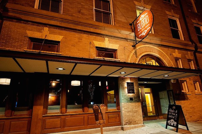 The Baton Rouge Fashion Council will host its Spring Soiree at Blend Wine Bar on Friday, March 18! Celebrate spring fashion and shopping while enjoying wine and live music!