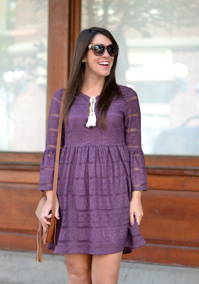 Vintage Lavender & Lace Dress from The Preppy Tiger Boutique -- perfect for LSU game day! Check out my favorite restaurants and bars in Baton Rouge to watch an LSU football game!
