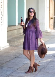 Vintage Lavender & Lace Dress from The Preppy Tiger Boutique -- perfect for LSU game day! Check out my favorite restaurants and bars in Baton Rouge to watch an LSU football game!