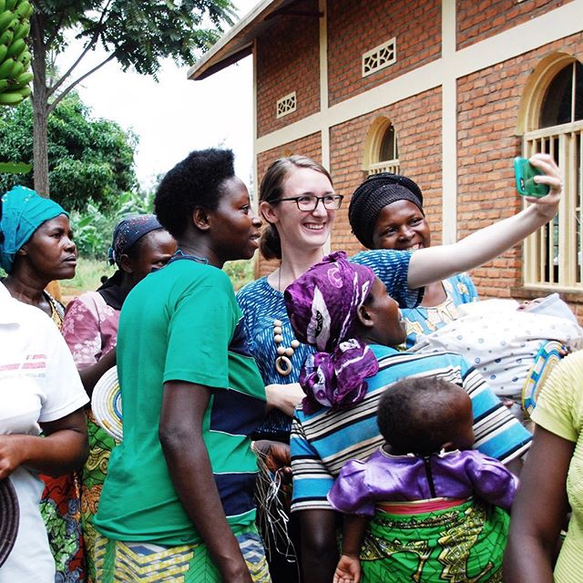 Louisiana brands that give back! Hands Producing Hope is a Baton Rouge-based ethical fashion brand that employs marginalized individuals in Costa Rica and Rwanda.